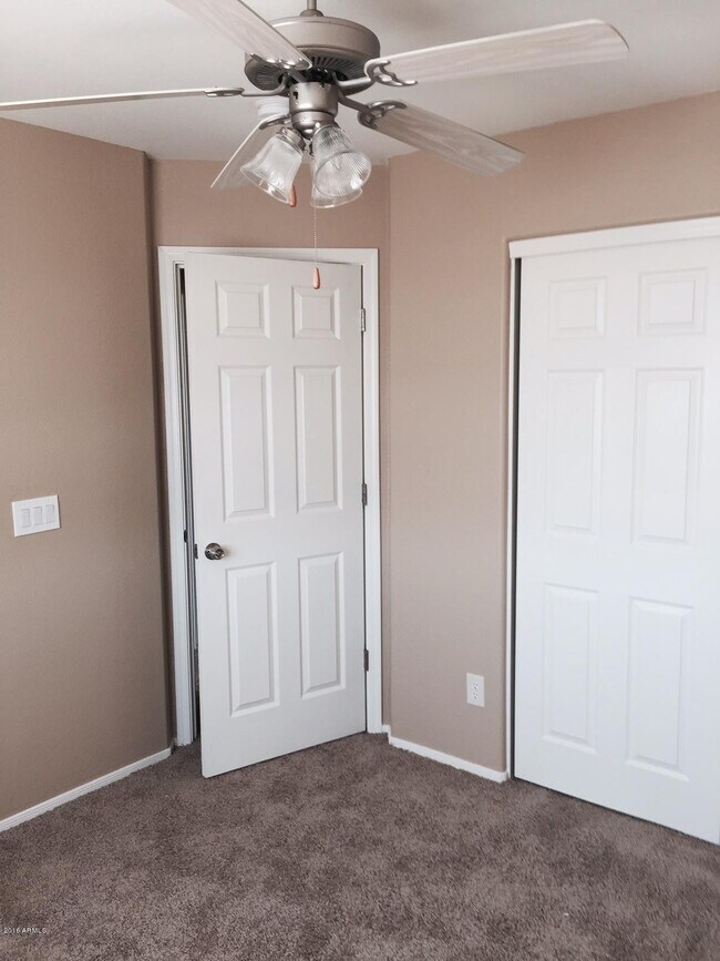 Building Photo - 16210 N 162nd Dr