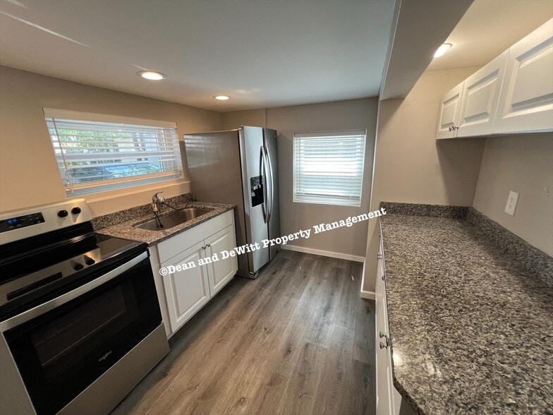 Building Photo - 1 Bed/1 Bath - Unit 1
