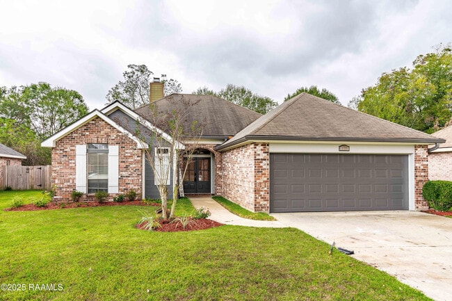 Building Photo - 130 Windermere Cir