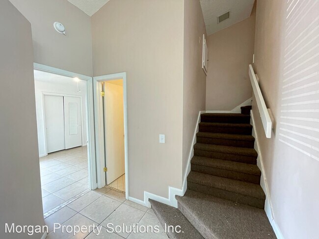 Building Photo - 3 br, 3 bath House - 3000 S. Semoran Blvd. #6