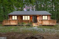 Building Photo - 65 Wades Run