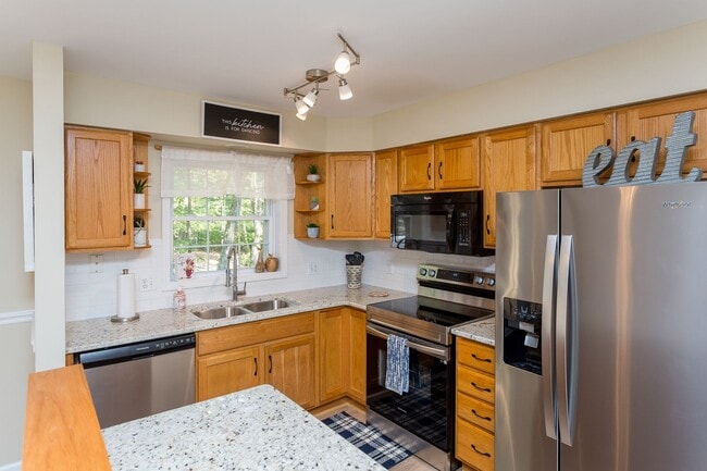 Building Photo - Spacious 4-Bedroom Home in Massanutten Resort