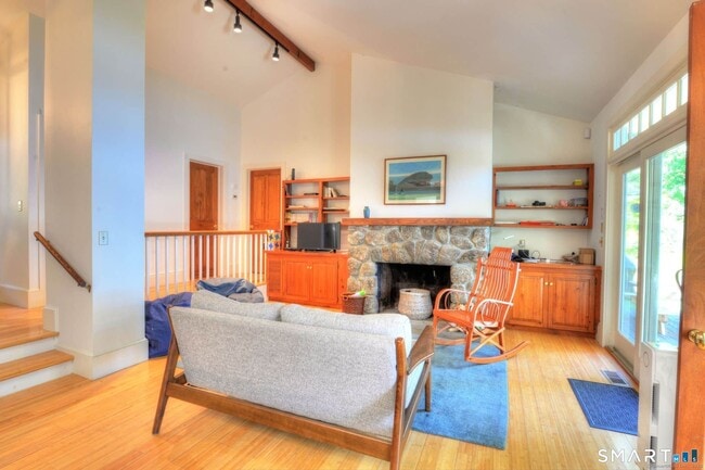 Building Photo - 63 Old Cne Rd