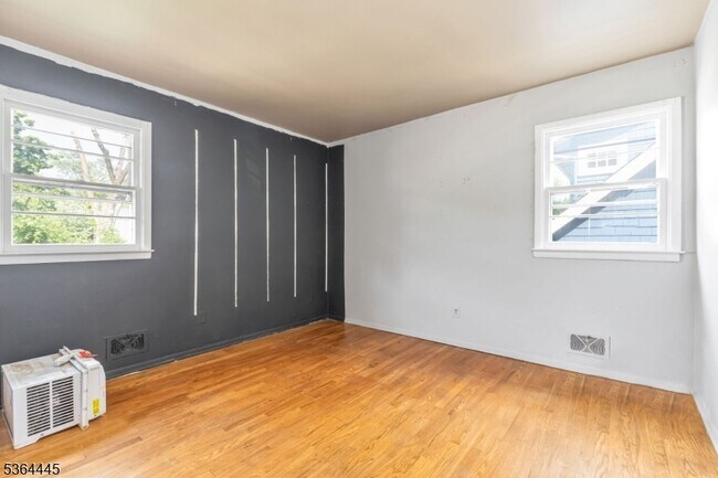 Building Photo - 107 Severin Ct