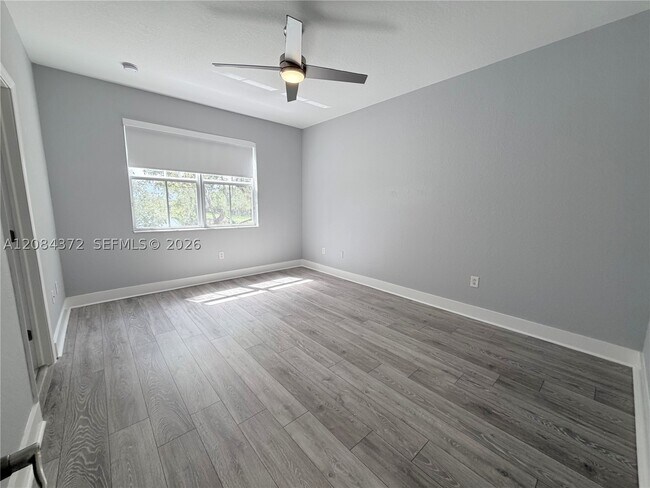 Building Photo - 2772 SW 121st Ave