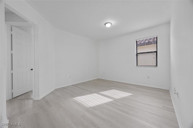 Building Photo - 5360 Brin Way