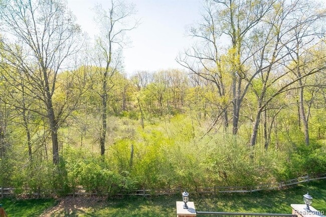 Building Photo - 4906 Stonehenge Dr