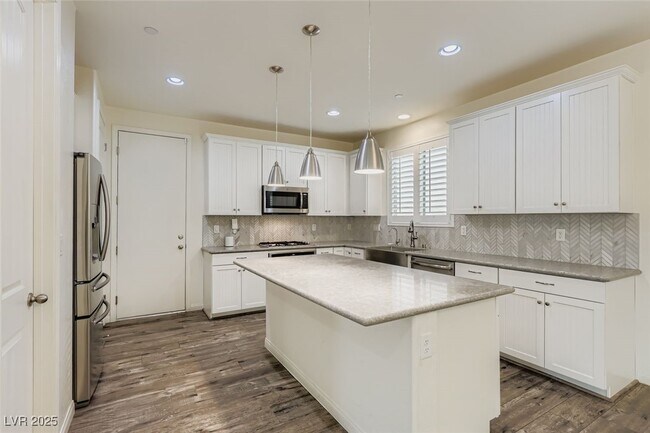 Building Photo - 340 Mezzaforte St