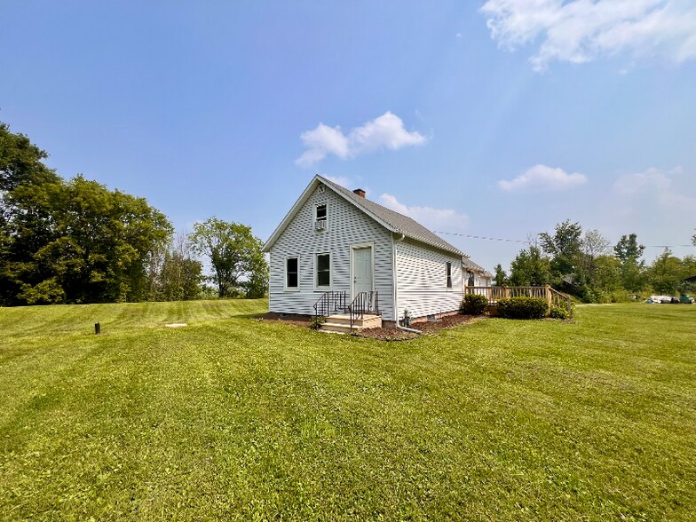 Building Photo - 3495 Caboose Ln