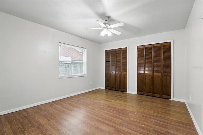 Building Photo - 28 N Lancelot Ave