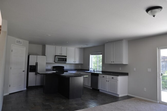 Building Photo - 4144 Alcazar Dr