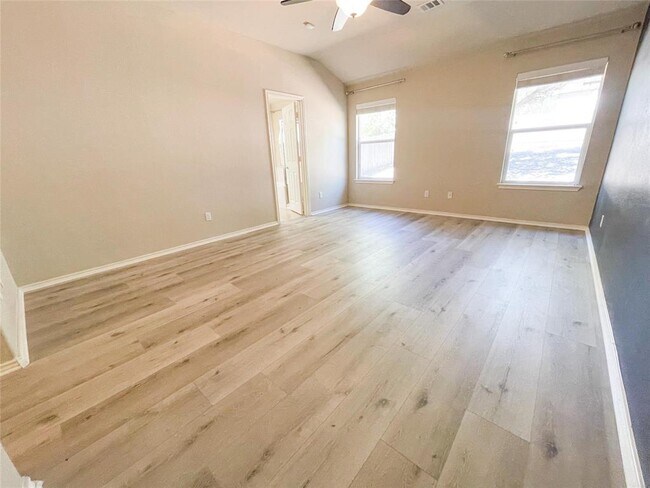 Building Photo - 2401 Christoff Loop