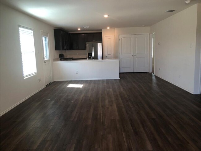 Building Photo - 4125 Wintergreen Dr