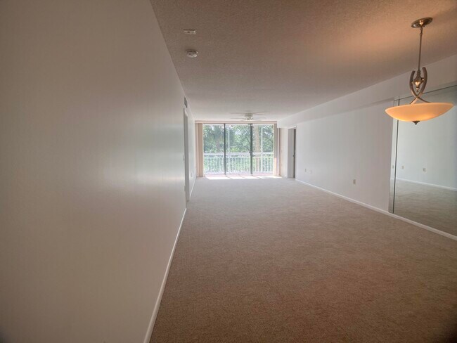 Building Photo - 2581 Village Blvd