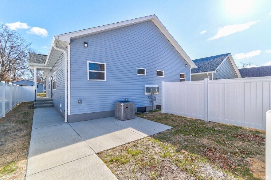 Building Photo - 1207 Culver Dr