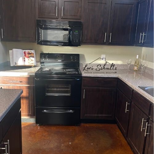 Building Photo - 790 E Boundary St