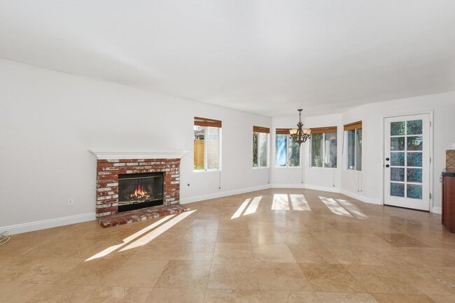 Building Photo - 30207 Silver Ridge Ct