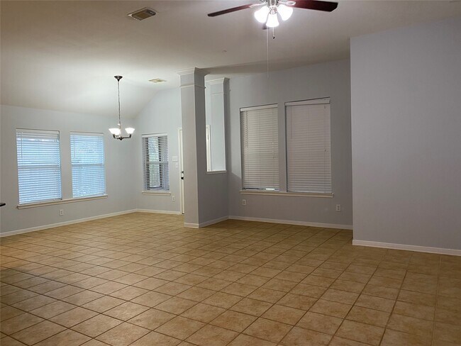 Building Photo - 7227 Agave Dr