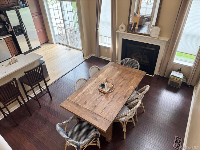 Building Photo - 5 Case Ct