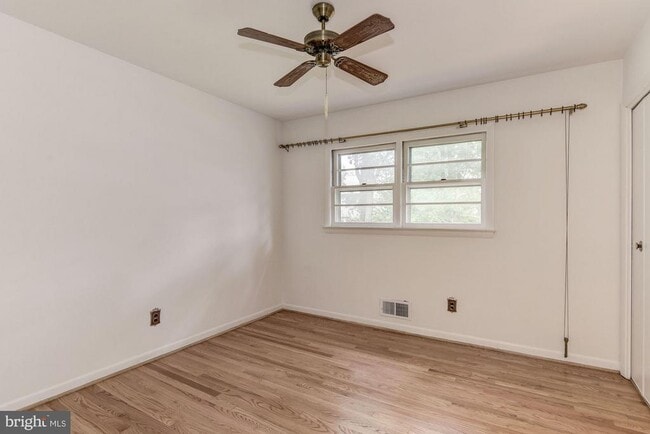 Building Photo - 335 N Madison St