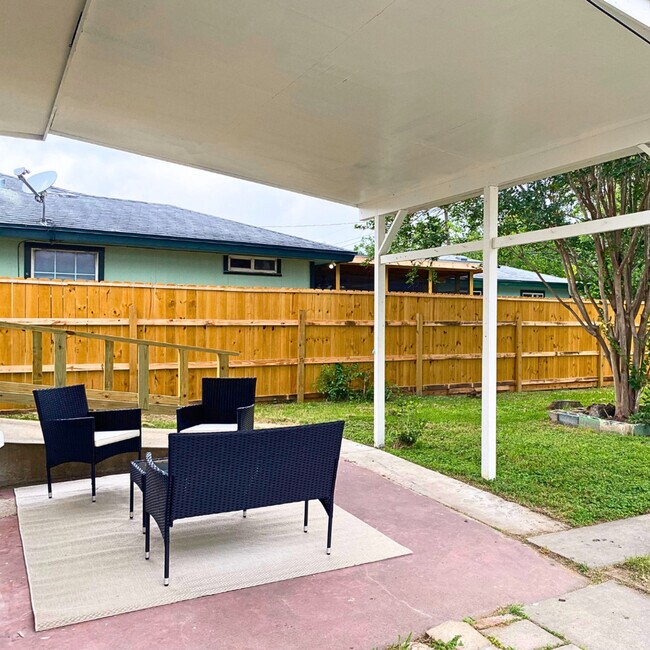 Building Photo - 1538 S 19th St