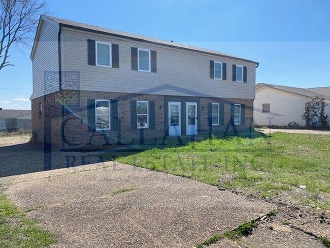 Primary Photo - Shackleford Rd Townhome
