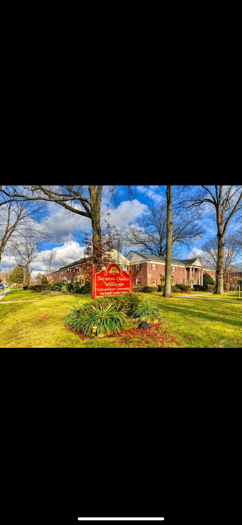 Building Photo - 500 S Center St