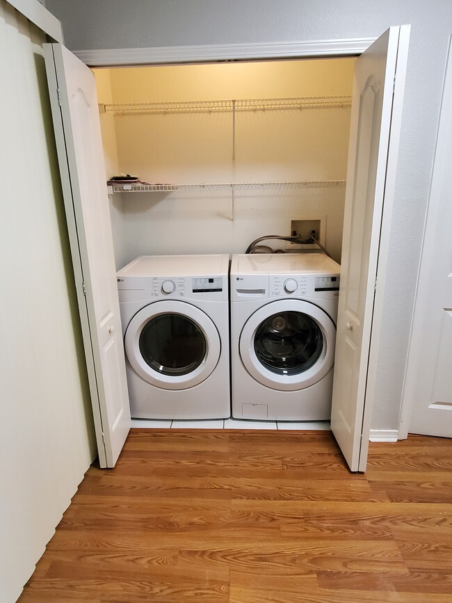 Full size washer and dryer - 1256 Standridge Dr