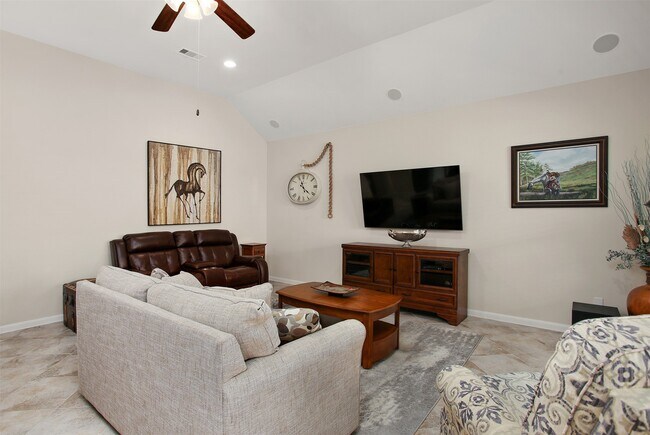 Building Photo - 4803 Ladona Ct