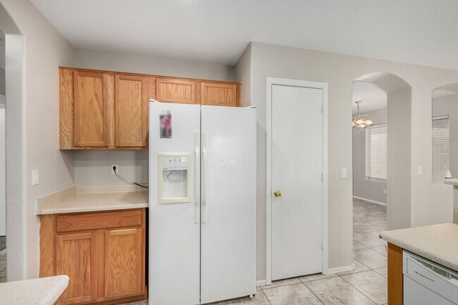 Building Photo - New Listing in Buckeye