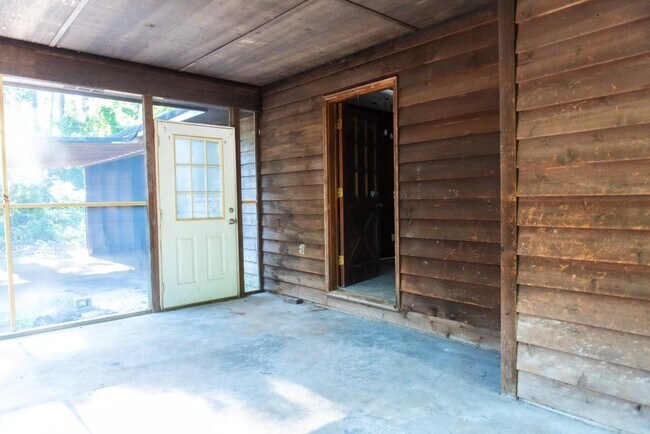 Building Photo - 8288 Webb Rd