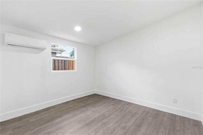 Building Photo - 6713 S Mascotte St