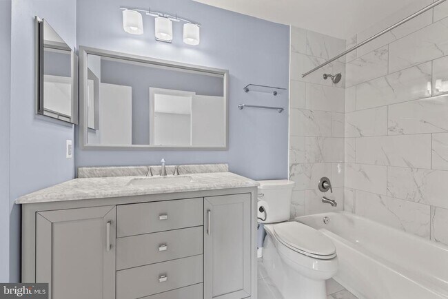 Building Photo - 21673 Hazelnut Square