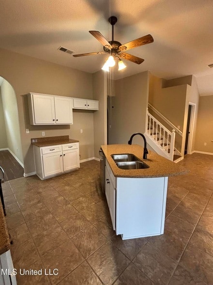 Building Photo - 1705 Cedar Lake Cove