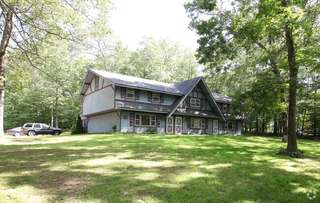 Building Photo - 86 Park Rd