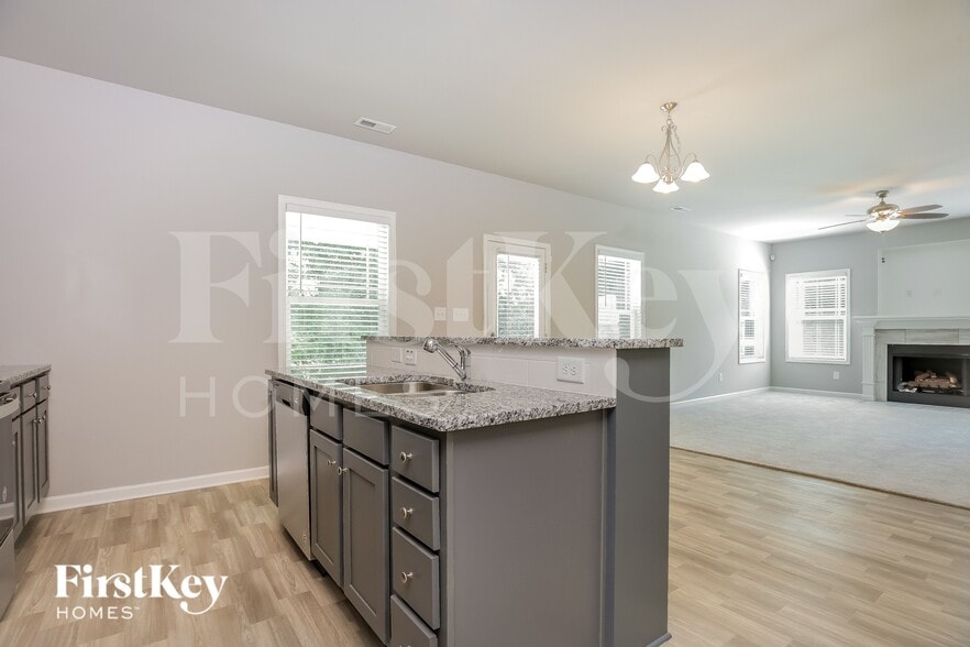 Building Photo - 171 Winter Red Wy