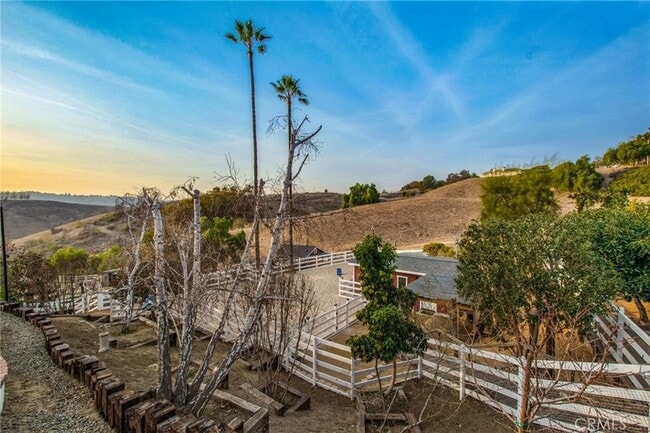 Building Photo - 27151 Mission Hills Dr