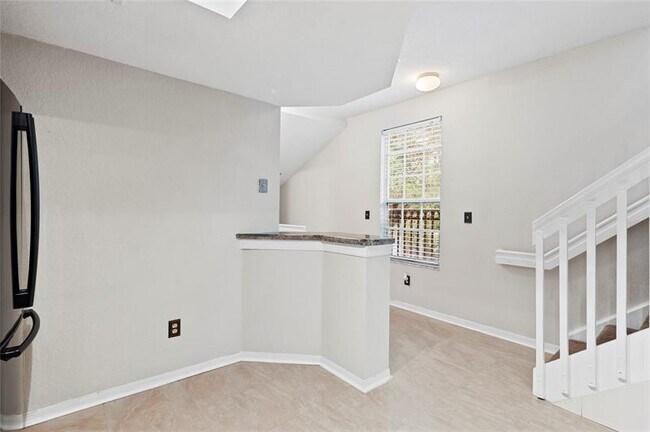 Building Photo - 781 SW 148th Ave