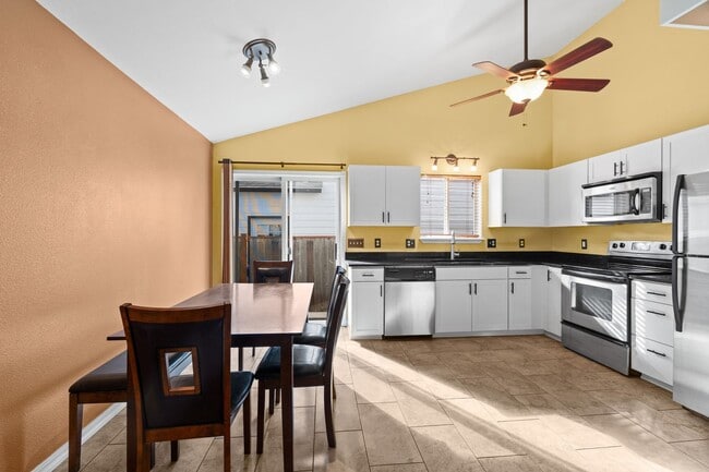 Building Photo - Liberty Lake 4 Bed 2 Bath Home that has been nicely updated