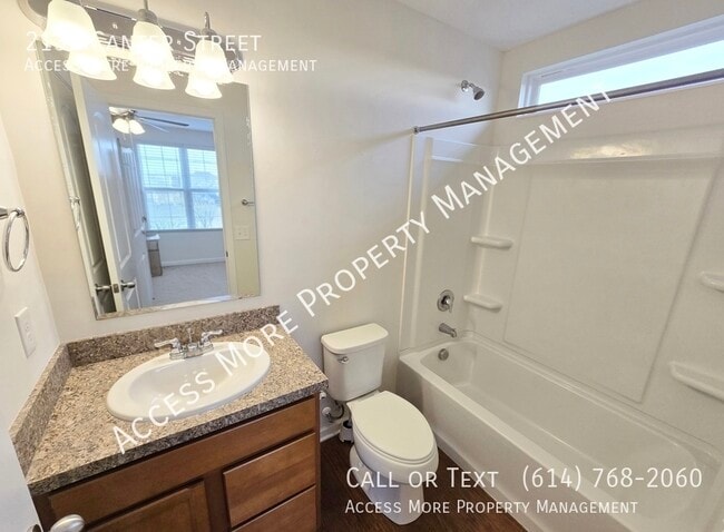 Building Photo - 2132 Canter St