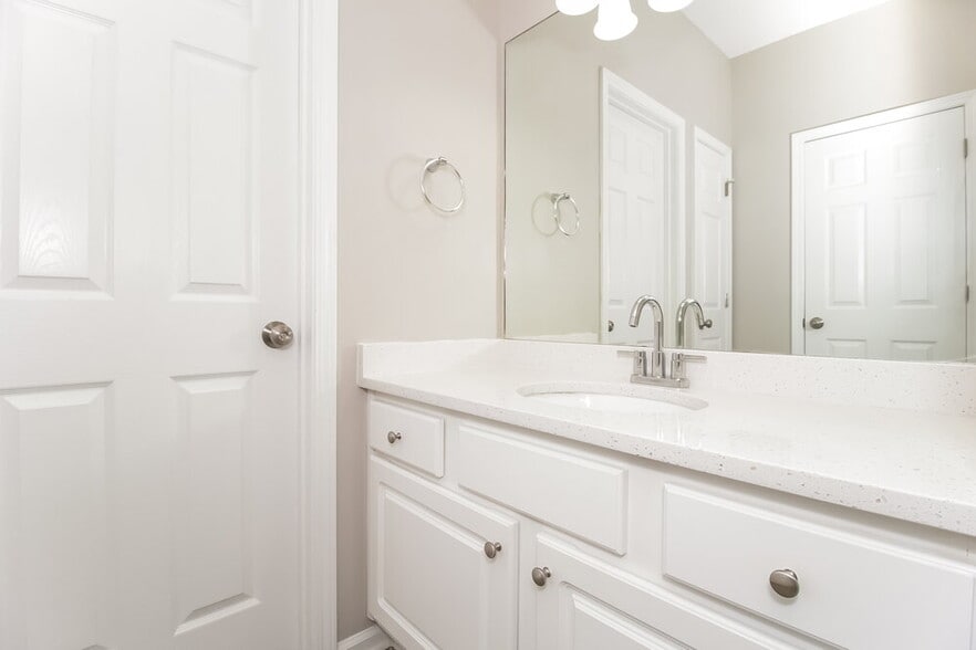 Building Photo - 2674 Neighborhood Walk