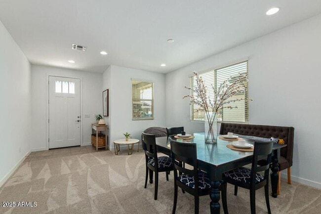 Building Photo - 8914 W Palo Verde Dr