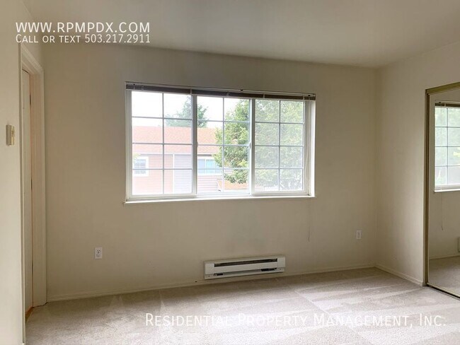 Building Photo - Orchard Hill Condo in the Heart of Tualatin!