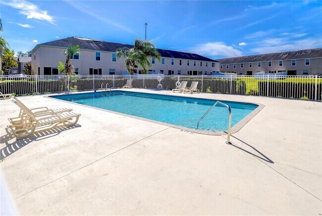 Building Photo - 5005 Chipotle Ln