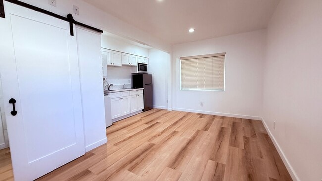 Building Photo - $1,000 of first months rent!!  - Brand New Studio w/ In Unit Washer & Dryer