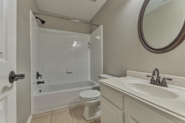 Building Photo - 34 Marble Rock Pl