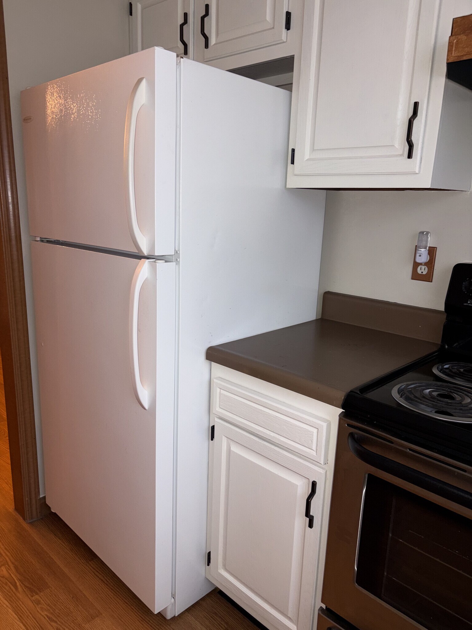 Building Photo - 7850 Betsy Ross Cir