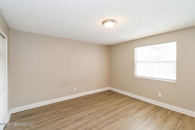 Building Photo - 7215 Sharbeth Dr S