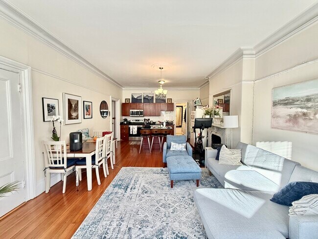 Building Photo - 177 Marlborough St