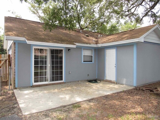 Building Photo - 7804 Oak Forest Dr